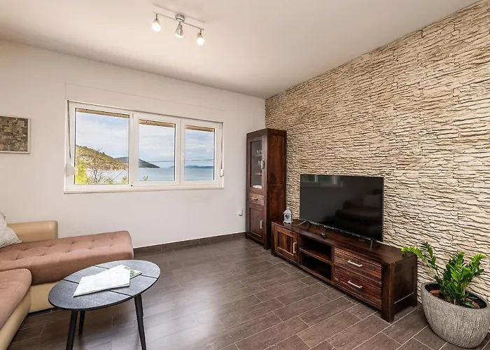 Апартаменты Anita Savar