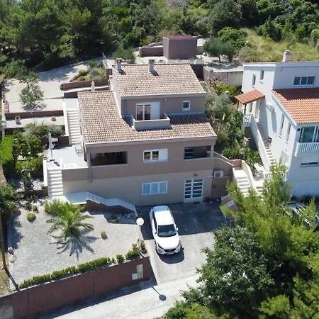Anita Apartman Savar