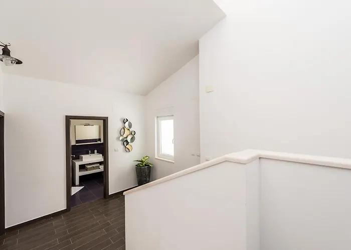 Anita 아파트 Savar